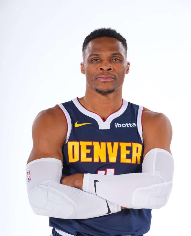 韦少：我的技能很特别 湖人快艇没让我做自己