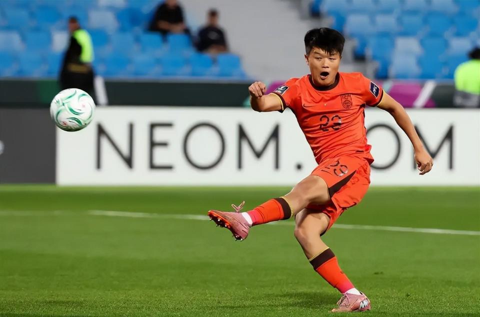 乐竞体育官网注册-足协立功！国足新星曝光赢球秘诀，中超锻炼价值大，宋凯收到回报