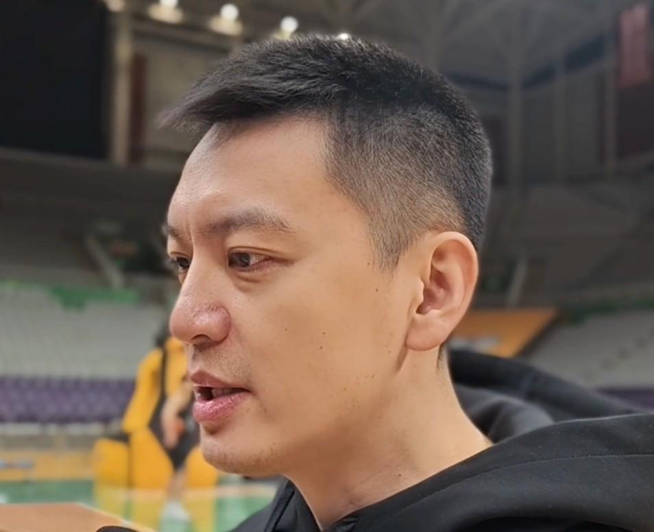 乐竞体育APP官网-杨鸣：辽宁缺少其他球队那样的超级外援；打山东是一场艰苦战