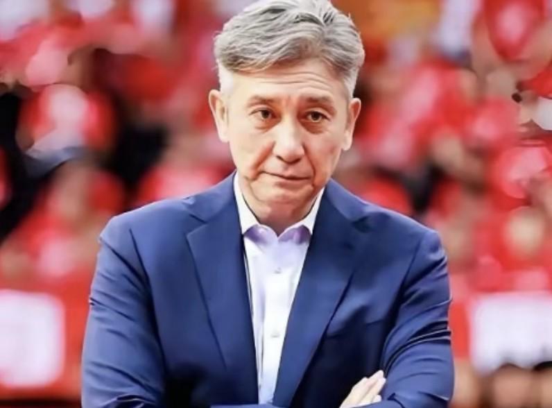 郑永刚：八天四赛强度确实太大，但大家都坚持了下来拼到最后